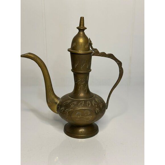 Vintage Ornate Brass Teapot Pitcher 5.75" with Etched Leaves 80s Decorative Deco - Picture 3 of 7